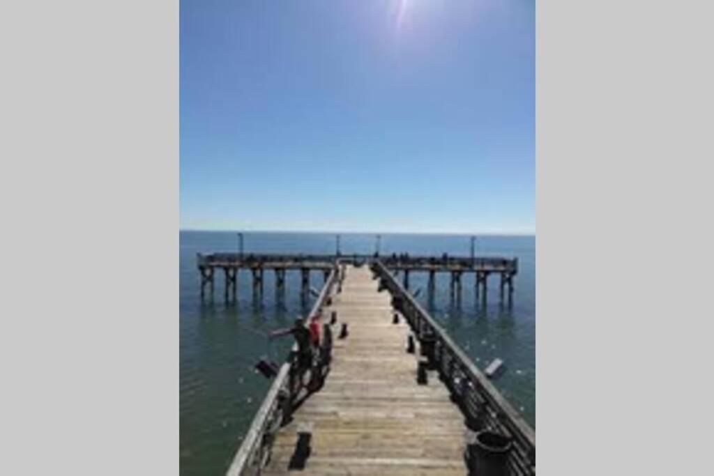 Coastal Breeze Unplugged Galveston Exterior photo